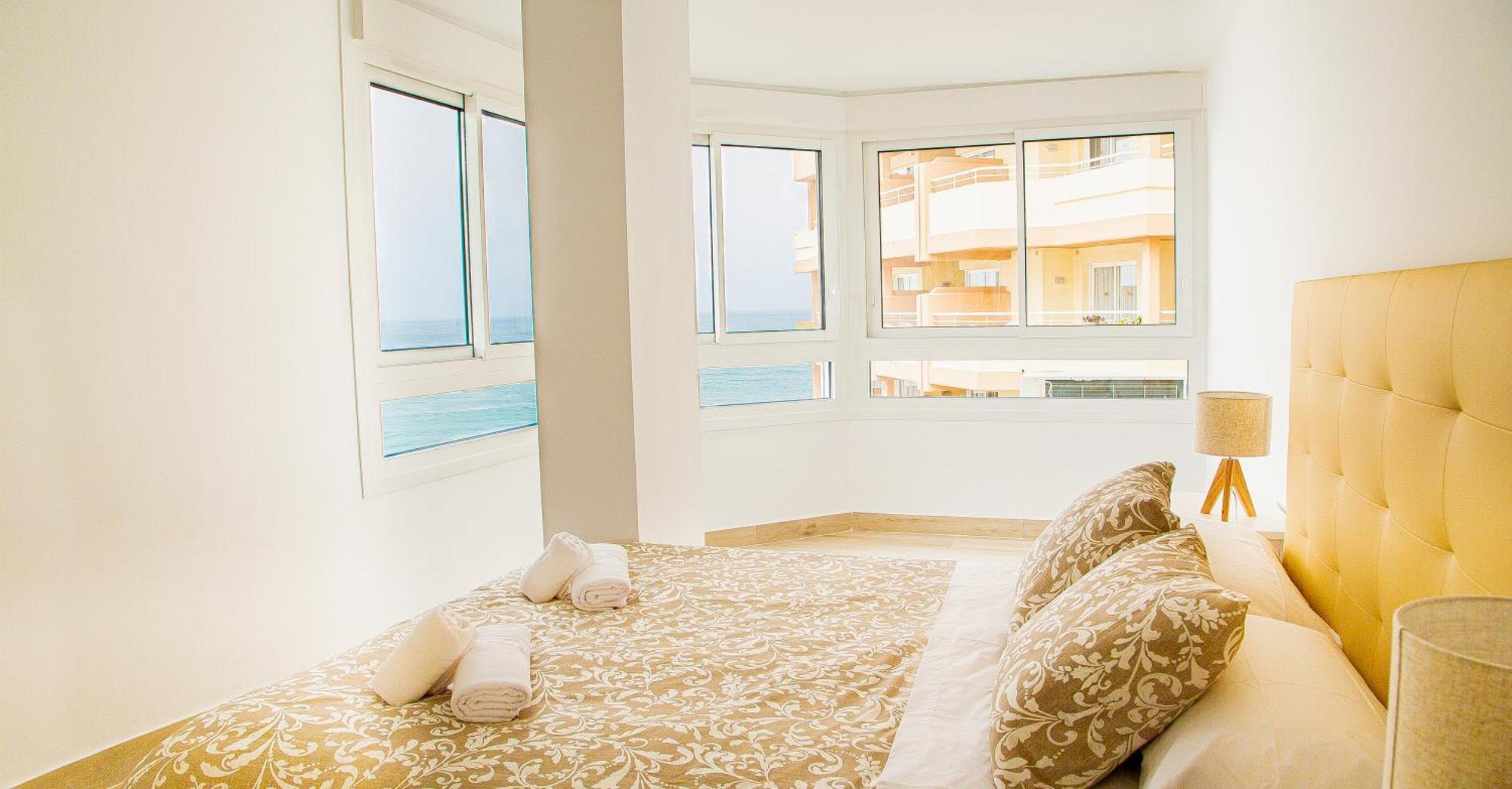 1ª Linea De Playa Marbell Center Apartment Marbella Exterior photo